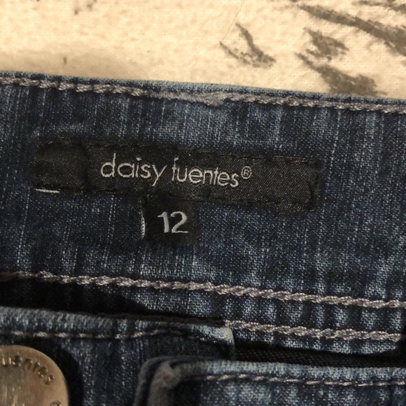 Shorts - Picture 2 of 3